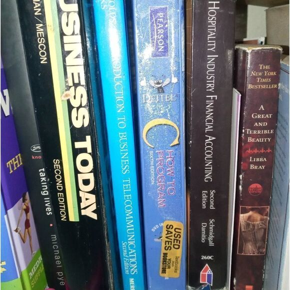 Book bundle  - Picture 1 of 5